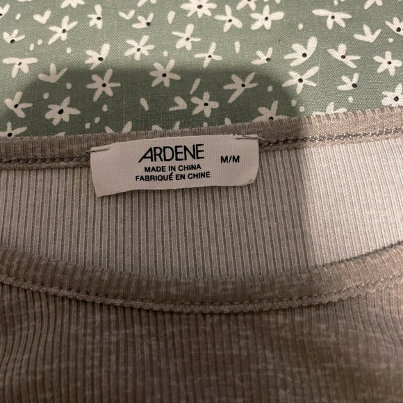 Summer/autumn long sleeve - Picture 2 of 2